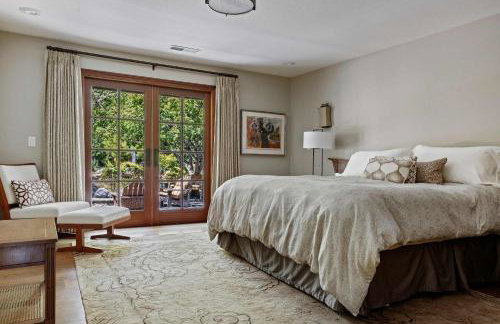 10 Acre Estate with Views Teahouse and Pickleball Court - Foto 5