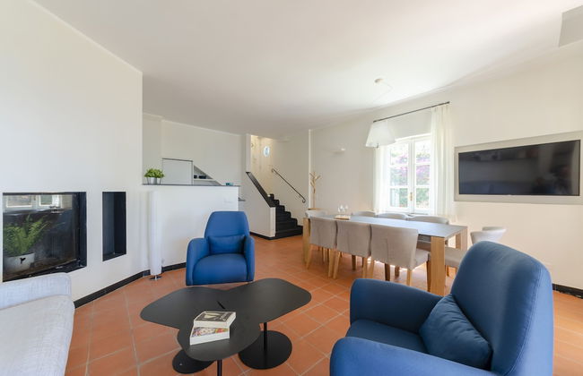 JOIVY Villa W/Superb View And Private Garden In Mulinetti - Photo 18