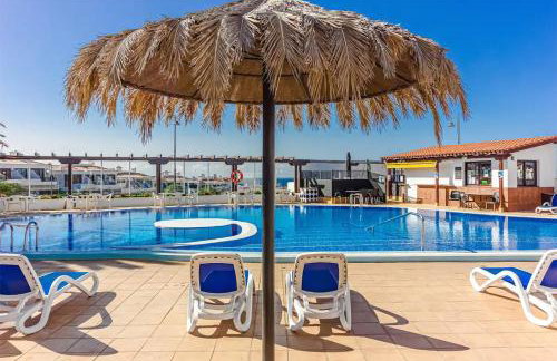 Soleggiato attico vista mare e piscina SC768 - Foto 32