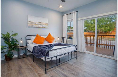 Downtown Dream Home Spacious 4br/2ba Sleeps 12! - Foto 18