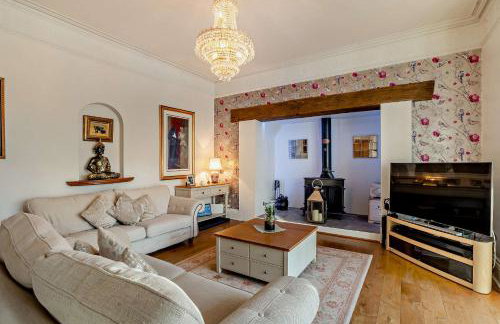 Luxury Detached House in Large Private Grounds, with Outdoor Jacuzzi and Sauna - Foto 10