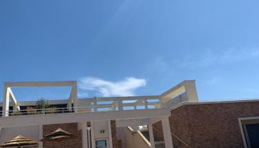 Charmante petite maison dans résidence avec piscine chauffée à 600 m de la plage - Photo 5