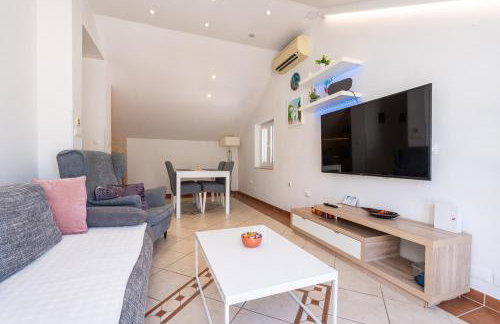 RITA - Charming 2-Bedroom Apartment with sea view, Slano - Foto 24