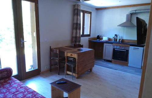 Votre appartement savoyard avec Parking à la télécabine pour skier les 3 Vallées ! - Foto 10