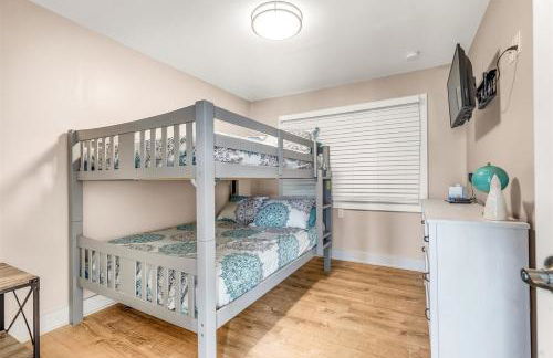 Reel Deal - Waterfront Pool Home, 76' Dock - Foto 28