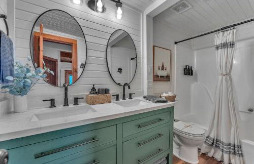 Family Chalet With Sauna, HotTub, Heavenly Views! Mins to Downtown! - Foto 21