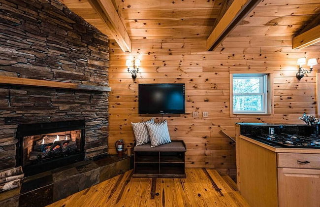 Sunset Chalet-amazing Views Private hot tub - Photo 8