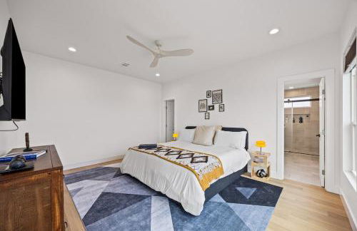 The Iron Cactus 10 acres villa near Austin w Sauna and Pool table - Foto 3