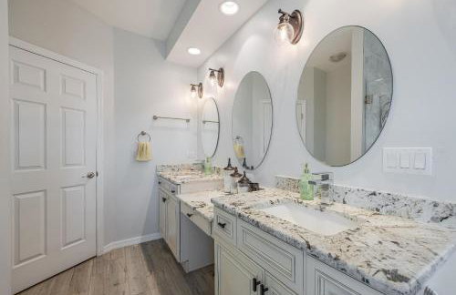 Heaven Found! Stunning River Views & Pool - Villa Island Sunset - Roelens Vacations - Foto 38