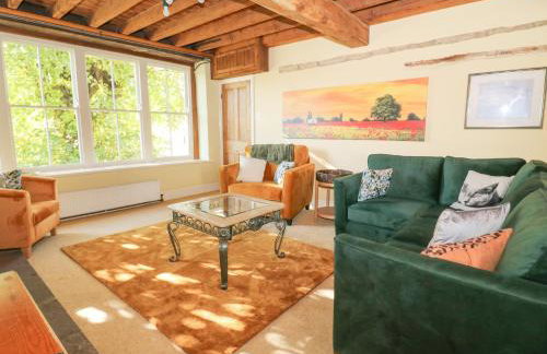 The Old Post Office - Photo 3