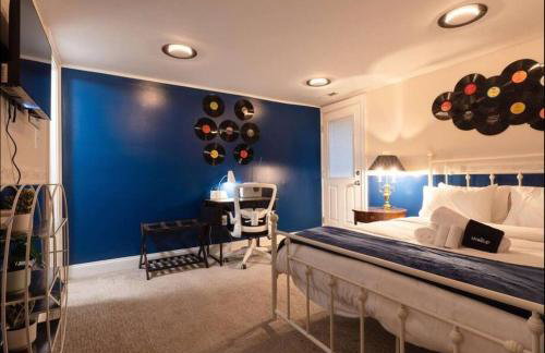 Bloomingdale Blues Speakeasy Free Parking - Foto 17