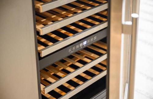 West Didsbury Retreat l Cinema l Sleeps 8 - Photo 6