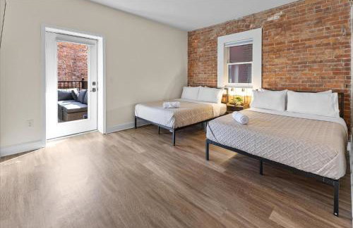 Steps Away From Mass Ave in Heart of Indy with Balcony - Foto 31