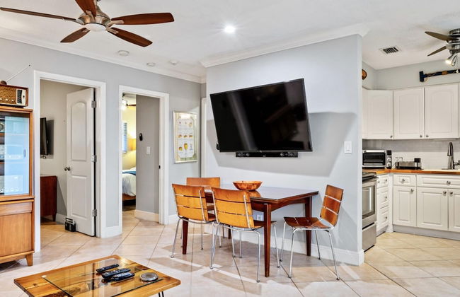 Wilton Manors 2BR Charm Walk to the Drive - Foto 12