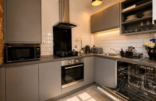 City Centre Flat by Restaurants with Free Parking - Foto 15