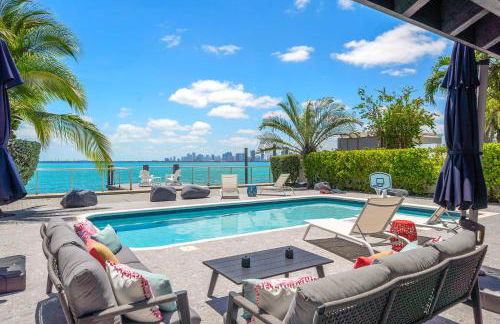 Best Bayfront View Villa with Heated Pool - Foto 10