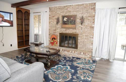 The Newly Renovated Vintage Home - Foto 26