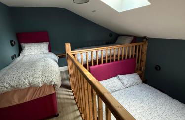 Brand New Stylish Converted Coach House in Cardiff - Foto 3