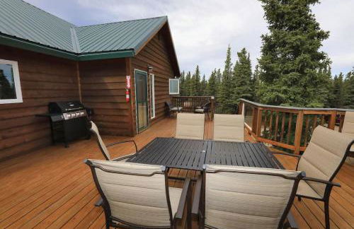 3 Bedroom Home with Amazing Views 11 mi from Denali - Photo 5