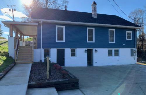 Newly Renovated Lincolnton Downtown Rail Trail Apartment - Walk to Main St - Foto 12