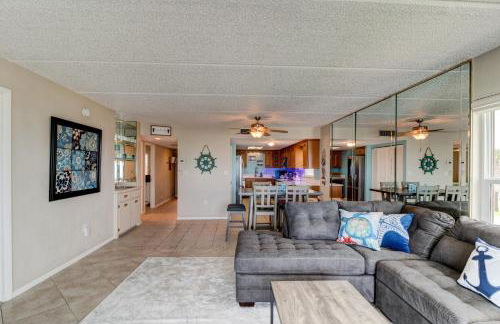 Oceanfront Sunrise 2 Bed 2 Bath Condo with Pool - Foto 7