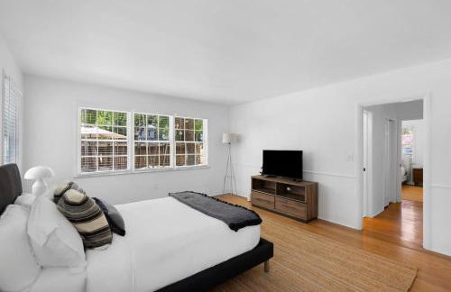 Memory Lane Cozy Home with Pool Lush South Miami - Foto 31