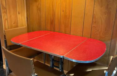 Sleeping Bear Riverside Cabins - Foto 16