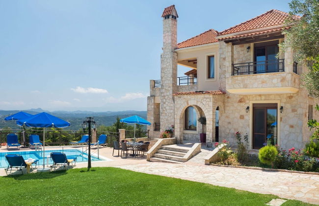 Family Friendly Villa Hermes With Private Pool - Photo 16