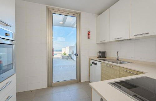 Villa Caterina, Luxury Villa with Heated Pool Ocean View in Adeje, Tenerife - Foto 16