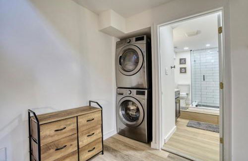 The Black Log Cabin - Hot Tub & Game Room - Foto 16