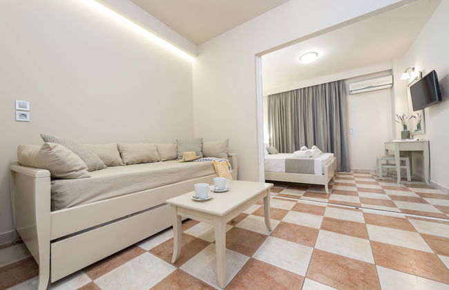 Ilios Hotel - Photo 12