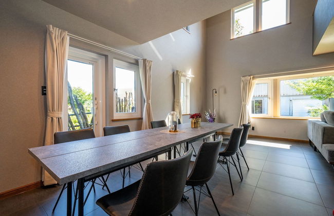 THE CHATEAU - Photo 32