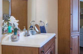 Second Story Suite with Balcony - Photo 33