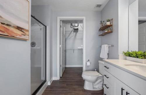 CozySuites Deluxe SDO Lawrenceville - Foto 18