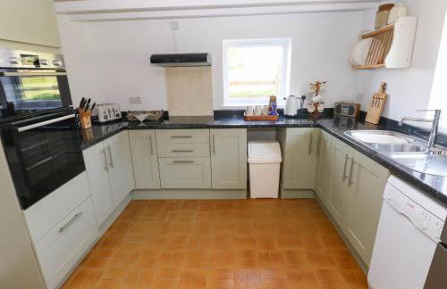 Llanwern Farm - Photo 14