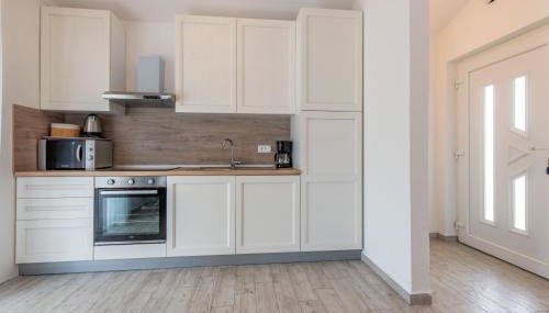 Villa Nora, a private villa with pool minutes from the beach - Foto 5, stove