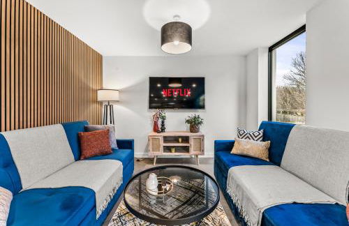 Elegant Retreat in Cheltenham - Garden & Parking Included - Foto 1