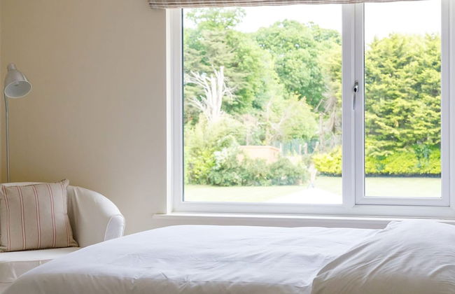 Stunning 5BR Home With Pool - 5 min to Beach - Foto 26