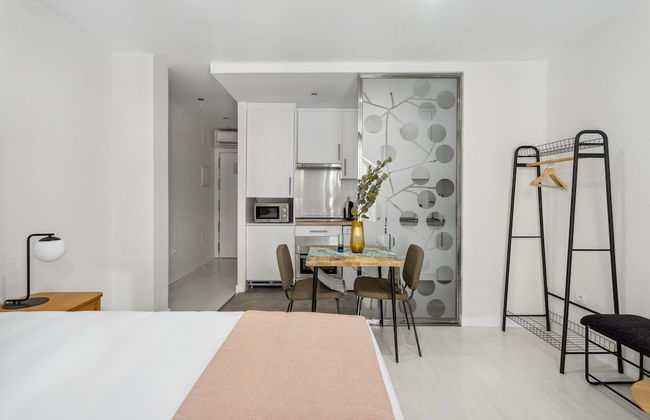 Limehome Madrid Calle de la Paloma - Photo 14