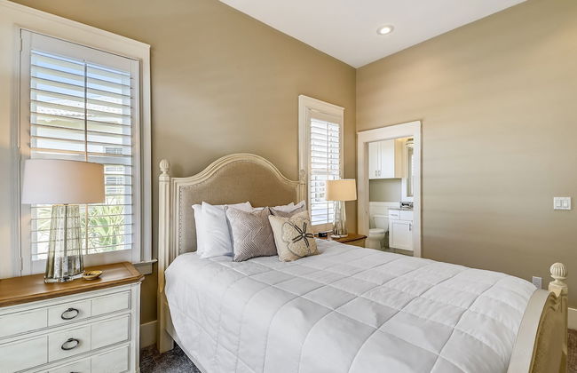 Paradise Pointe - Gorgeous 4 BR home with pool by RedAwning - Foto 8