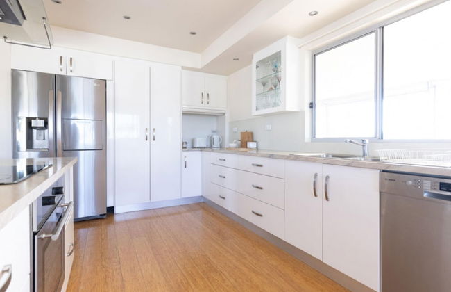 River Views on Renown - Photo 8