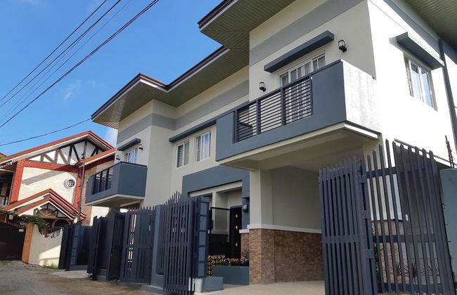 Restful 3BR Hillside Duplex - Foto 35