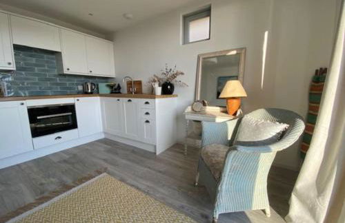 Stunning architect designed beachfront property - Foto 20