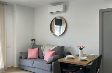 Luminoso dúplex con parking - Photo 2