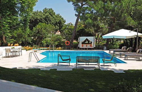 Villa Oasis with Large Pool Athenian Riviera Lagonissi - Foto 3