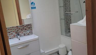 2 Bed House - Sleeps 4 - Fishing - Parking - Patio - Foto 4