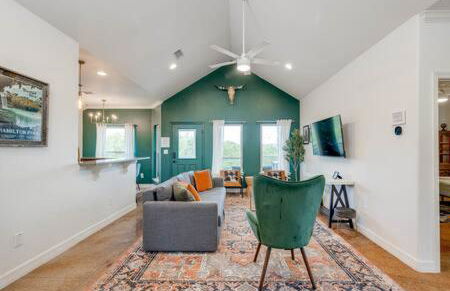 The Outlook - Spa and deck views of Hill Country - Foto 43