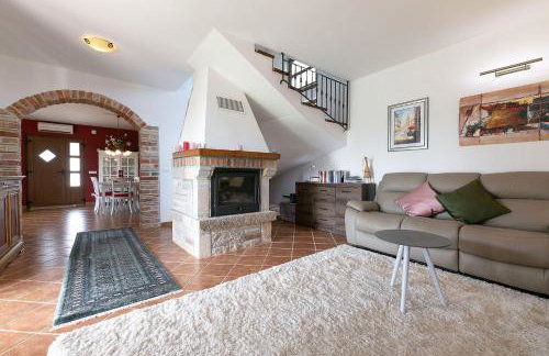 Mediterrane Villa mit privatem Salzwasserpool, Babybett, Whirlpool, Tischtennis, Spielplatz - Foto 11