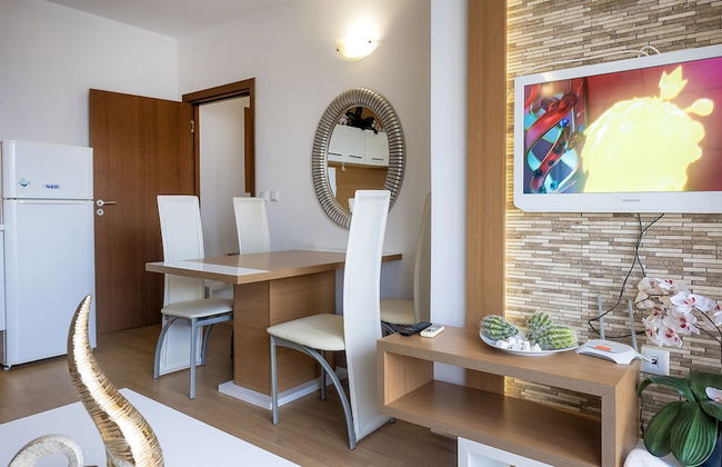 Mon Tour apartments - Photo 40