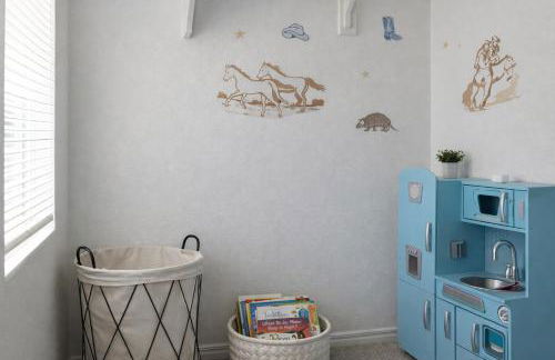 5bd/3ba Family Oasis with Playground and Pool - Foto 15